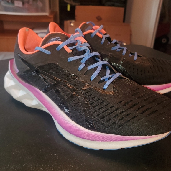 running trainers size 5
